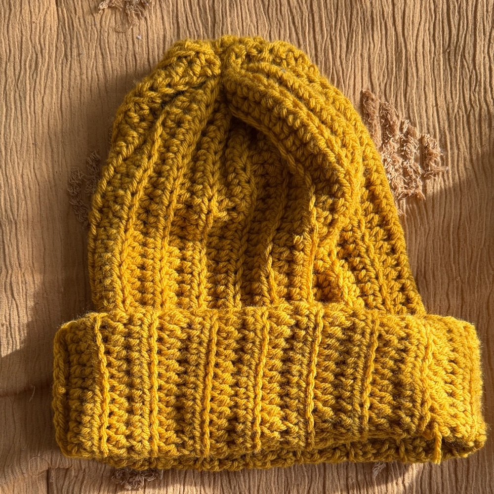 Unisex Knit Hat and Scarf Set - Mustard, Orange, Red - Picture 4 of 6